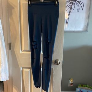 Alo yoga blue XS 28” Worn Once leggings high rise